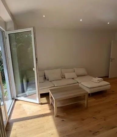 Gartenwohnung Neben Dem Lkh Грац